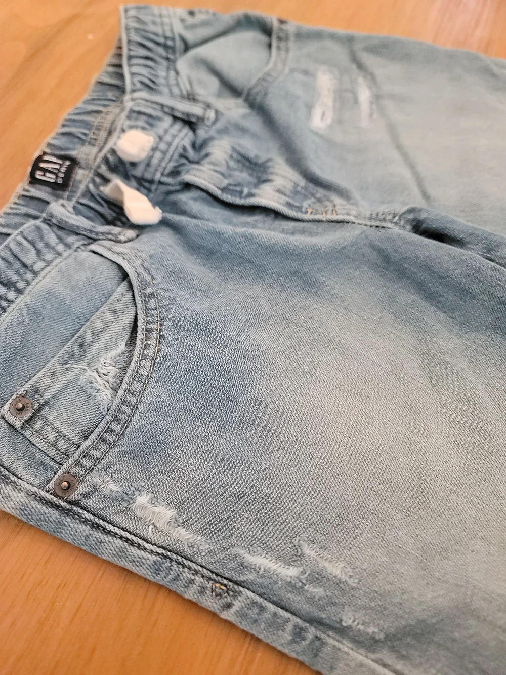 GAP Light Wash Denim Shorts - Light Blue